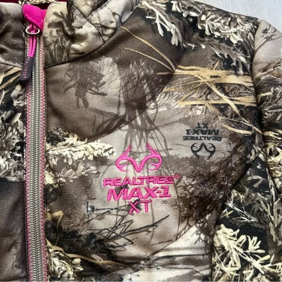 Realtree Camouflage Puffer Jacket with Pink Accents - Picture 2 of 6
